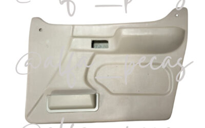 FORRO DE PORTA CAMINHÃO LADO DIREITO (N123B)