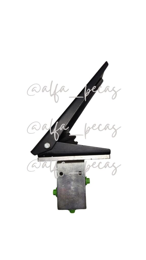 PEDAL FREIO DO GIRO XCMG (CODIGO N259)